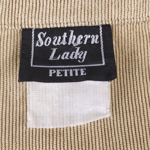 Southern Lady Vintage Tan Corduroy Pointed Collar Sleeveless Zip Up Vest - Picture 2 of 11